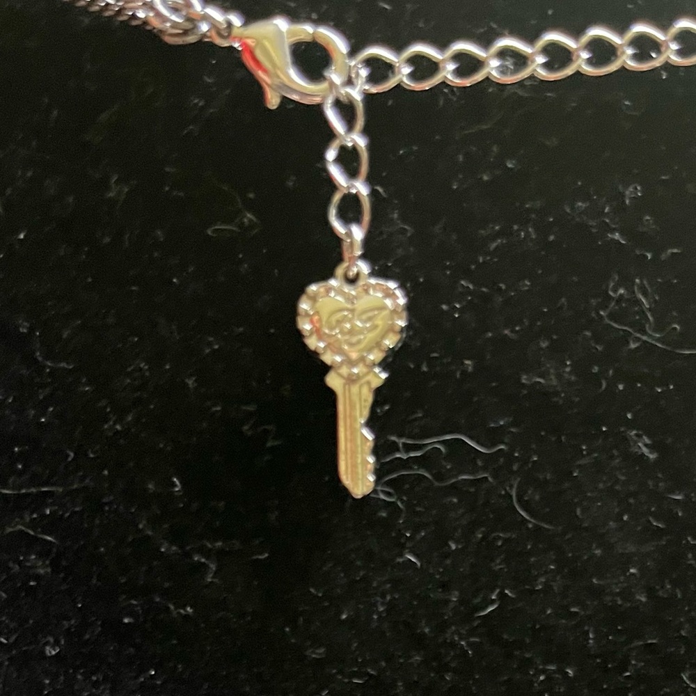 Betsey Johnson Rhinestone Bows Necklace - Picture 5 of 5
